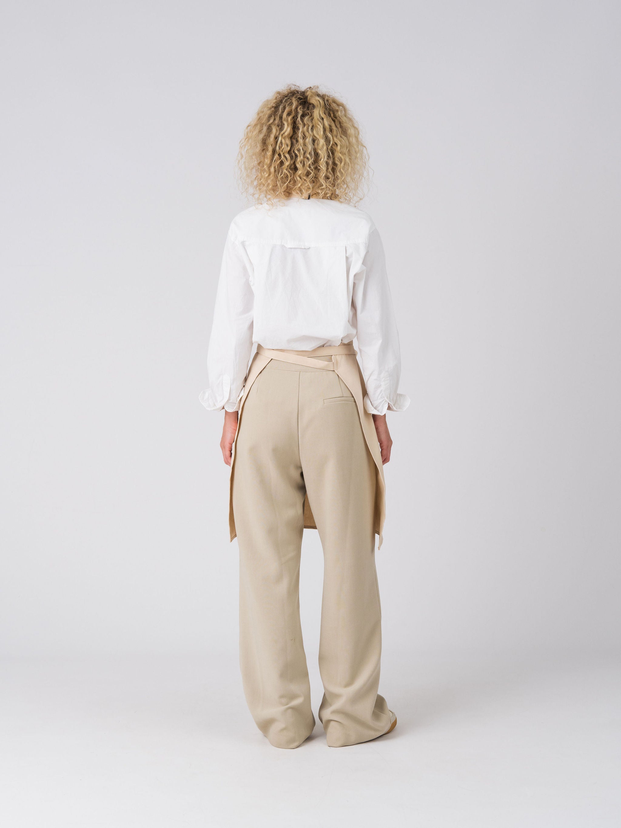 French Apron Sand